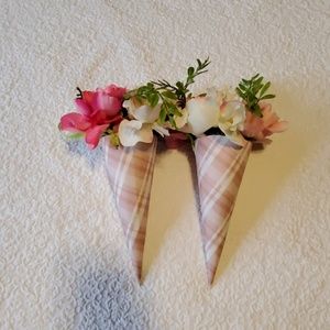 EUC Pier 1 Imports flower sconces